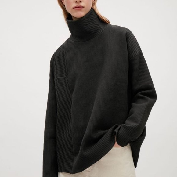 Ribbed Cotton Turtleneck Sweatshirt 